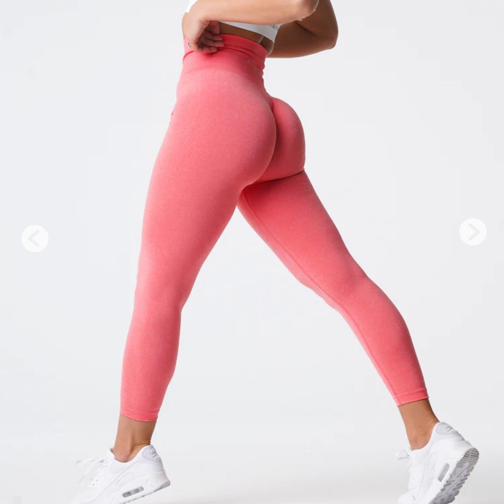 NVGTN SEAMLESS LEGGINGS. NEVER WORN. XS